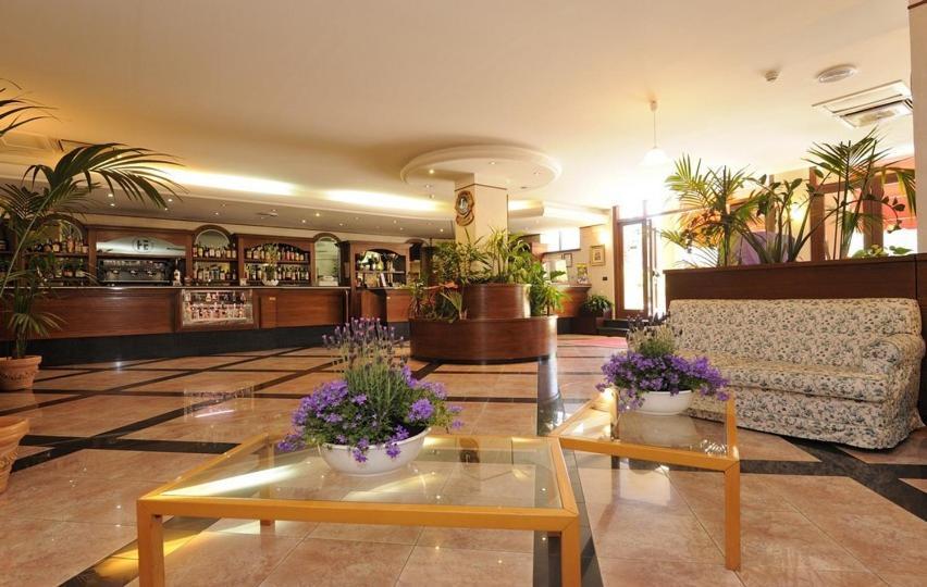 נורצ'יה Hotel Europa מראה חיצוני תמונה